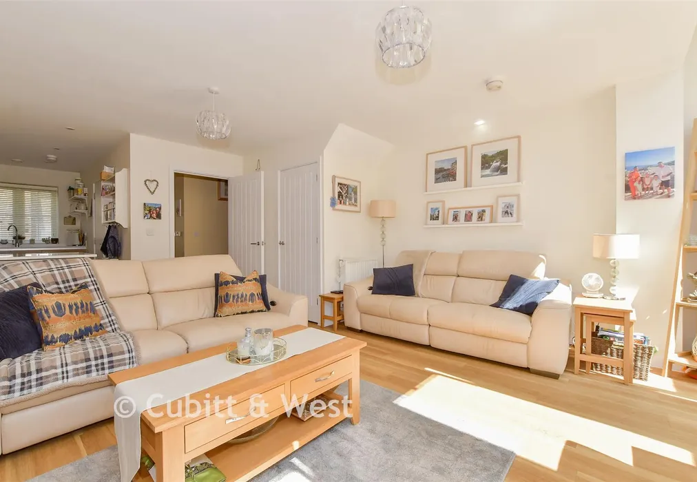 Lounge/Kitchen - Heydon Way, Broadbridge Heath, West Sussex - Wards of Kent