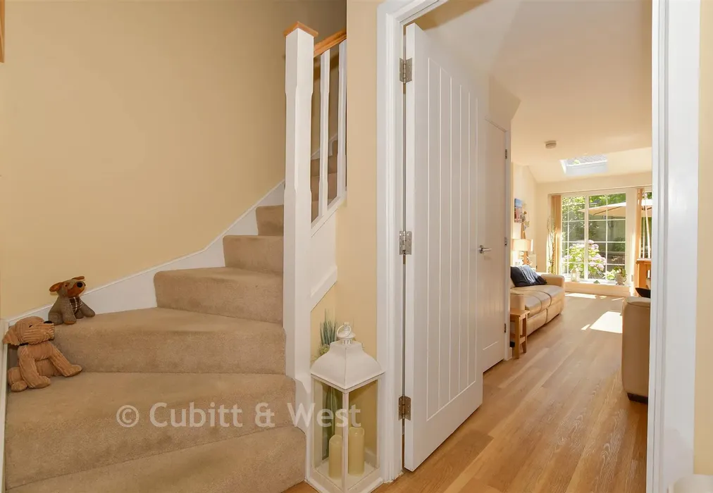 Hallway - Heydon Way, Broadbridge Heath, West Sussex - Wards of Kent