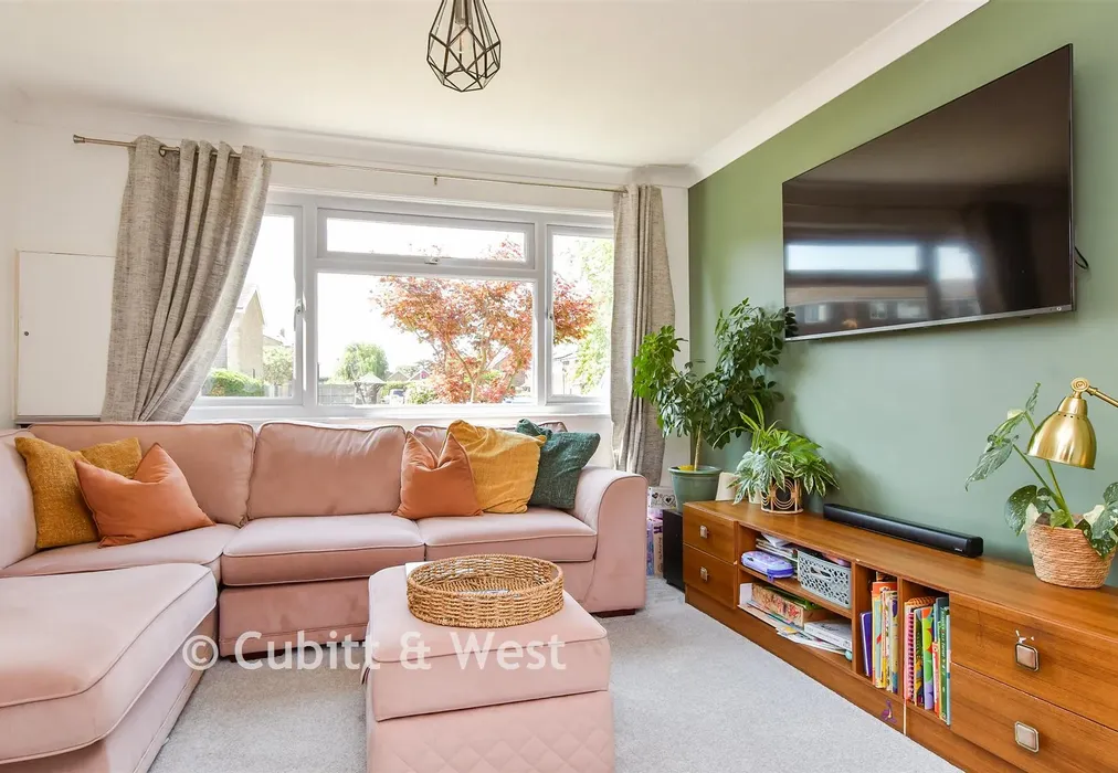 Lounge - Broyle Close, Ringmer, Lewes, East Sussex - Wards of Kent