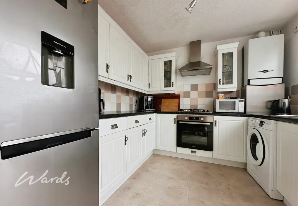 Kitchen - Longham Copse Downswood Maidstone ME15 8TW - Wards of Kent
