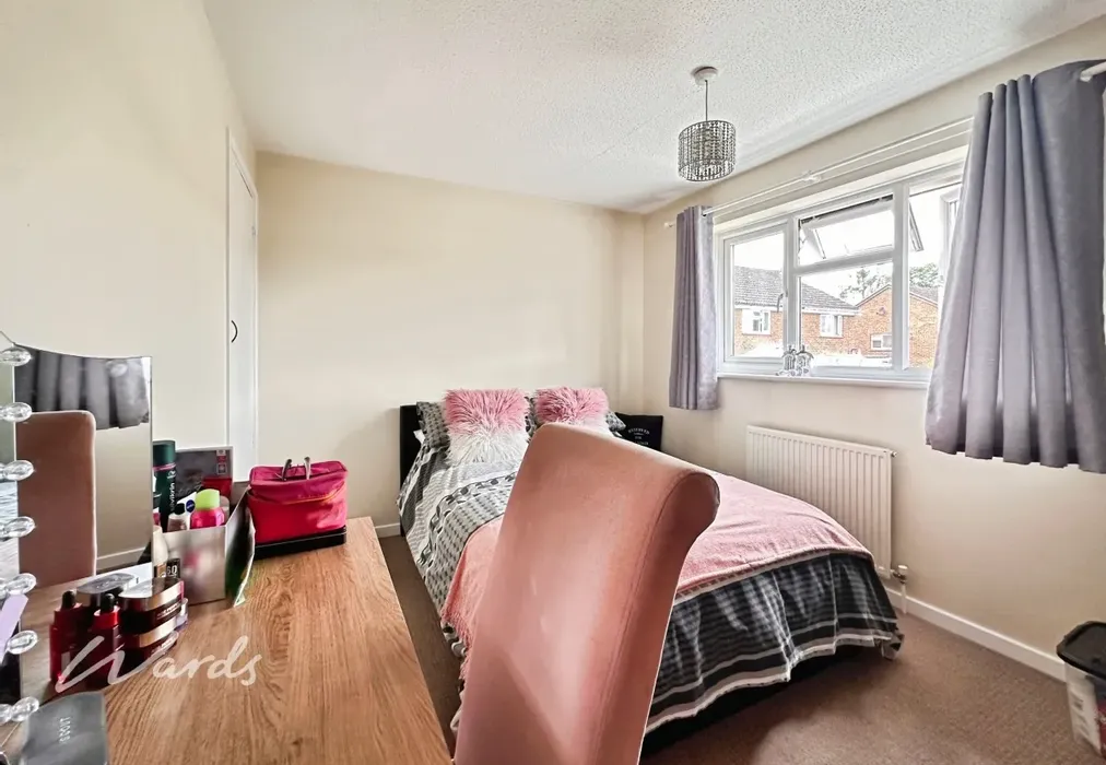 Bedroom 2 - Longham Copse Downswood Maidstone ME15 8TW - Wards of Kent