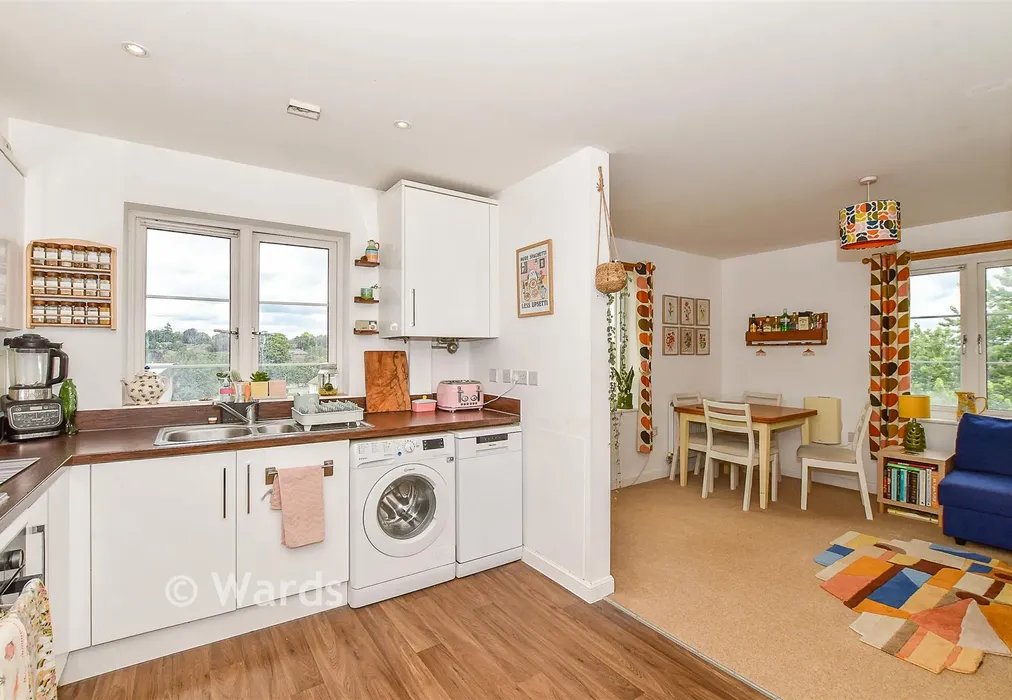 Kitchen/Living Room - Crabapple Road, Tonbridge, Kent - Wards of Kent