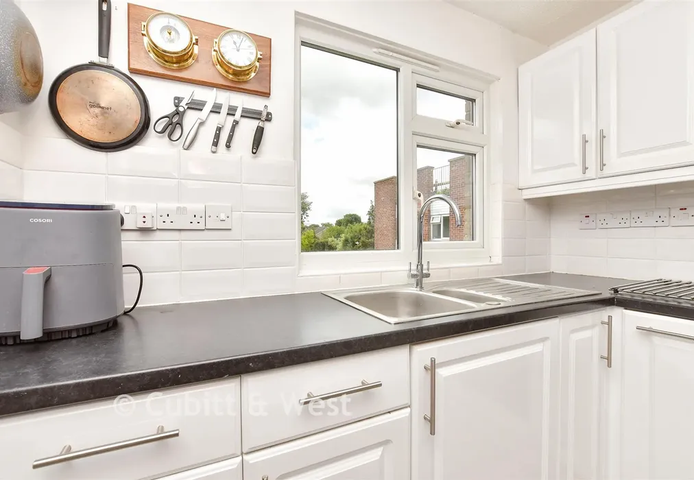 Kitchen - Stanley Road, Sutton, Surrey - Wards of Kent