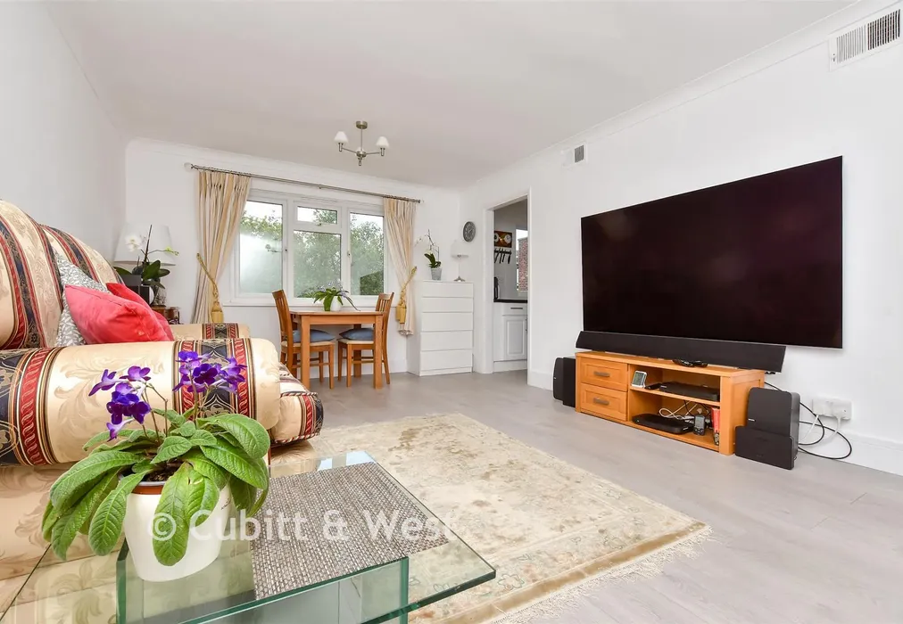 Lounge/Diner - Stanley Road, Sutton, Surrey - Wards of Kent