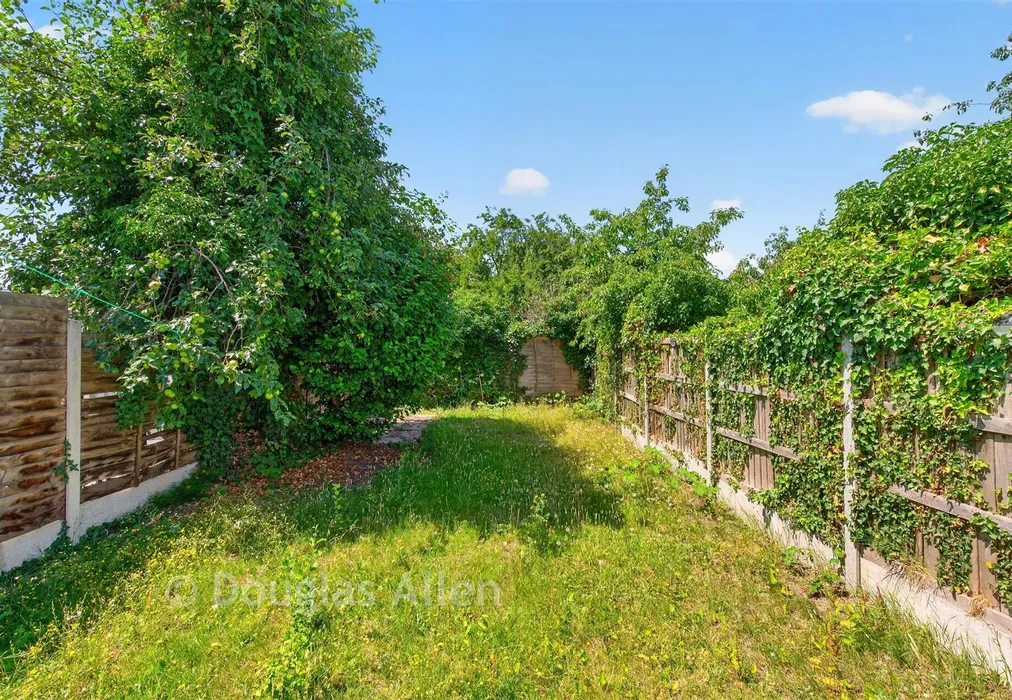 Rear Garden - Crystal Avenue, Hornchurch, Essex - Wards of Kent