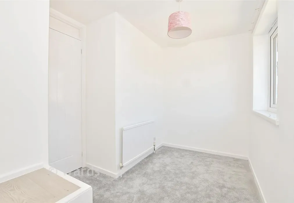 Bedroom 2 - Barleycorn, Leybourne, Kent - Wards of Kent