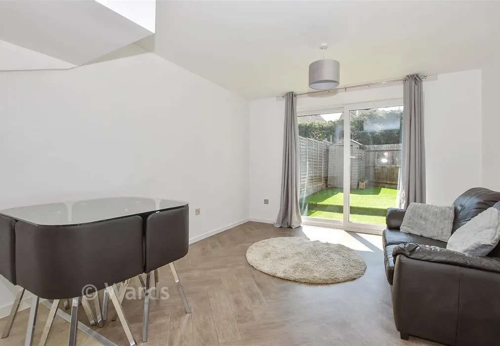 Lounge/Diner - Barleycorn, Leybourne, Kent - Wards of Kent
