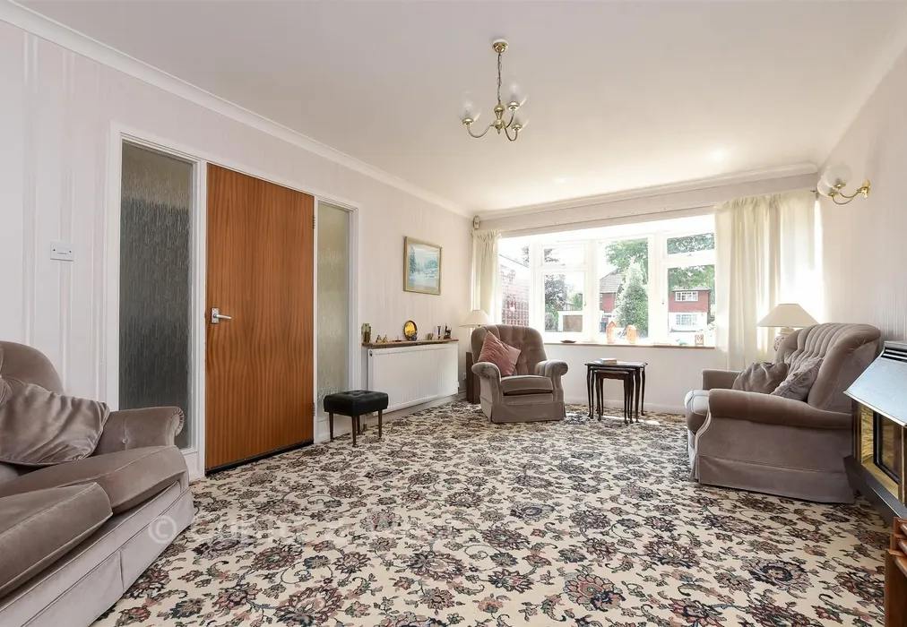 Living Room - Carlton Road, Redhill, Surrey - Wards of Kent