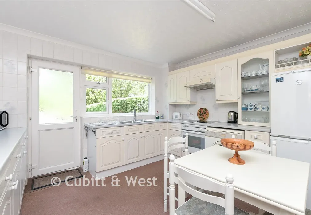 Kitchen/Breakfast Room - Carlton Road, Redhill, Surrey - Wards of Kent