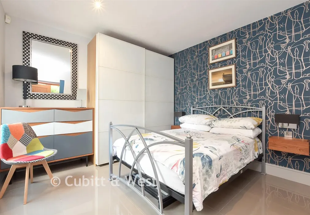 Bedroom 3 - Masons Bridge Road, Redhill, Surrey - Wards of Kent