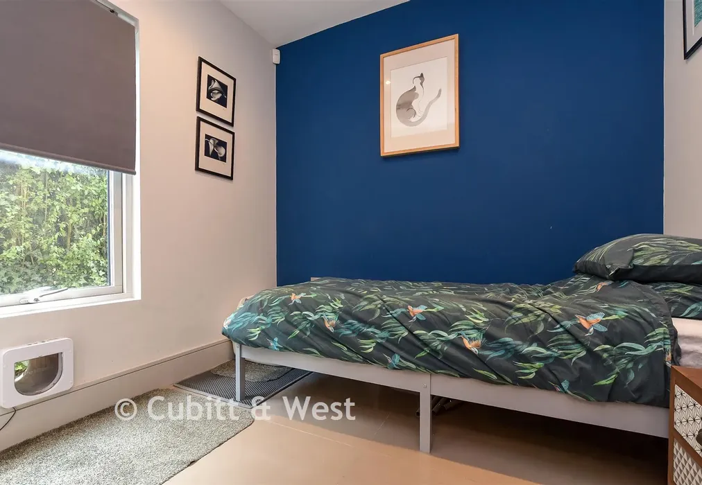 Bedroom 4 - Masons Bridge Road, Redhill, Surrey - Wards of Kent