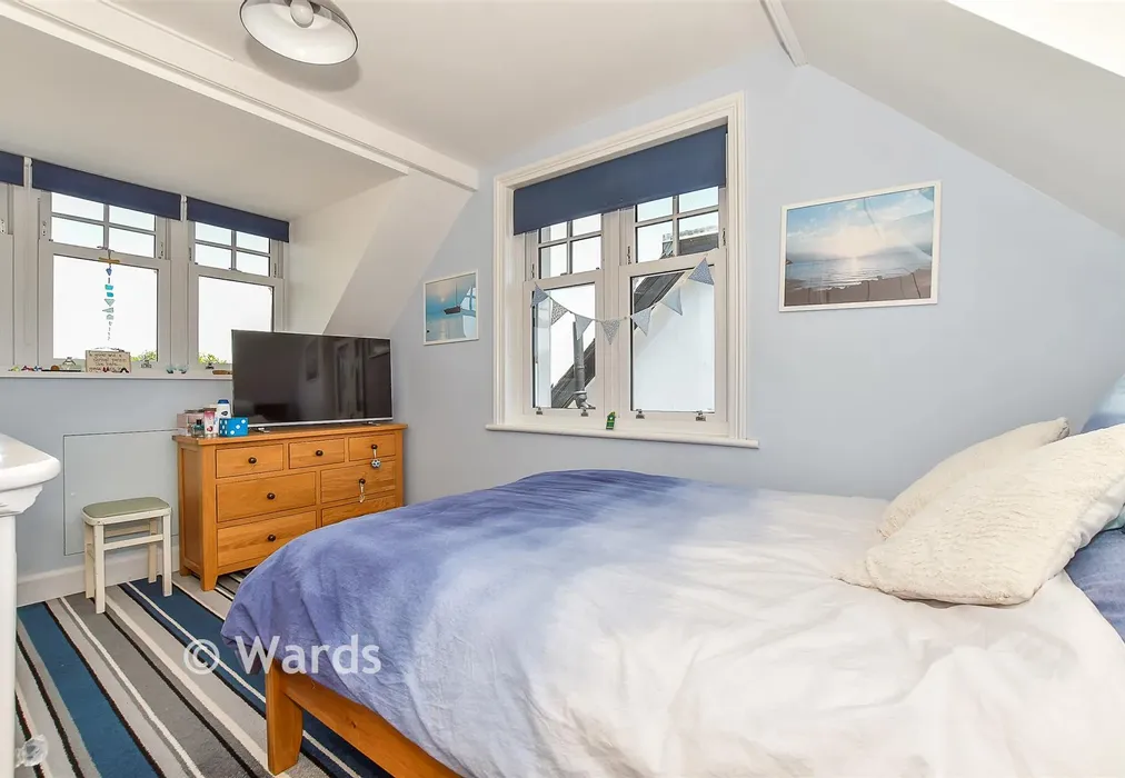 Bedroom 1 - St. Andrew's Road, Littlestone, New Romney, Kent - Wards of Kent