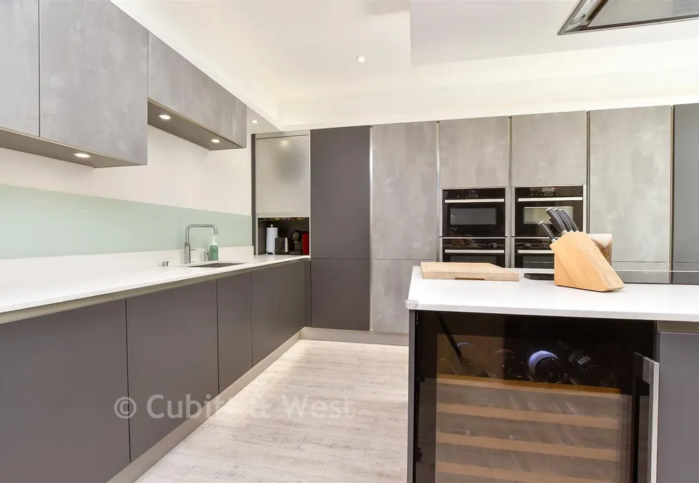 Kitchen / Diner / Family Room - Morley Road, Sutton, Surrey - Wards of Kent