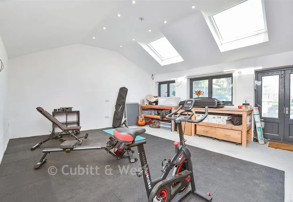Garage - Morley Road, Sutton, Surrey - Wards of Kent