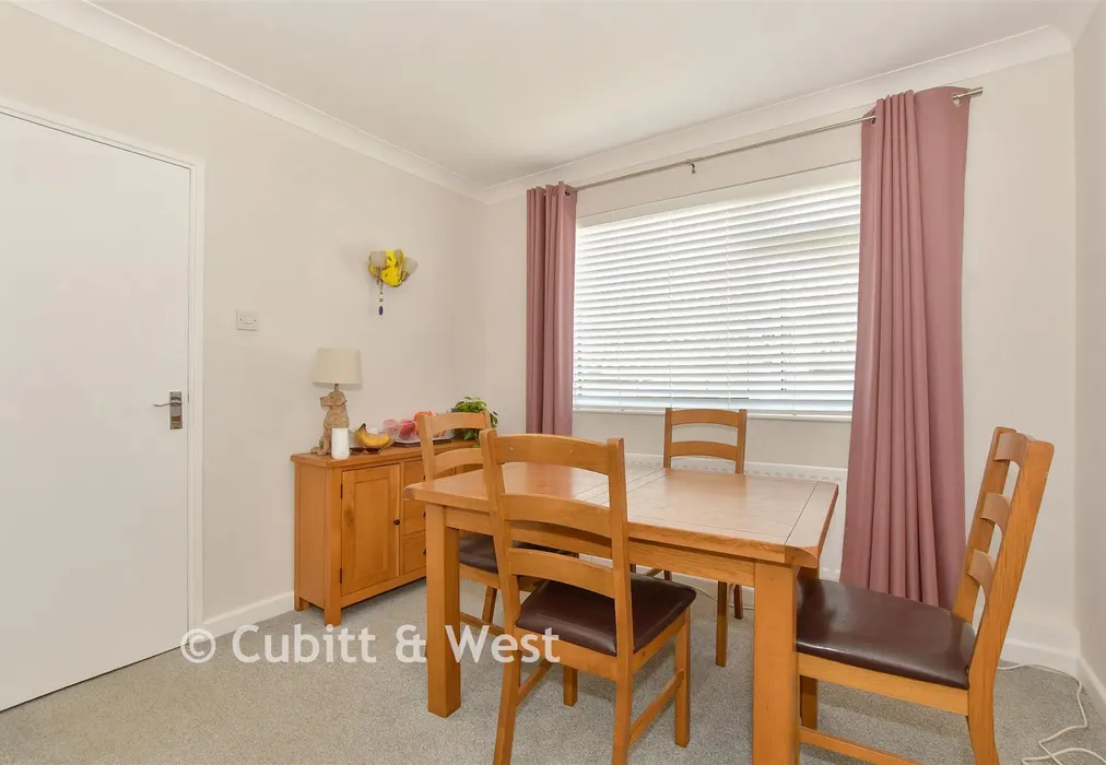 Lounge/Dining Room - Farhalls Crescent, Horsham, West Sussex - Wards of Kent