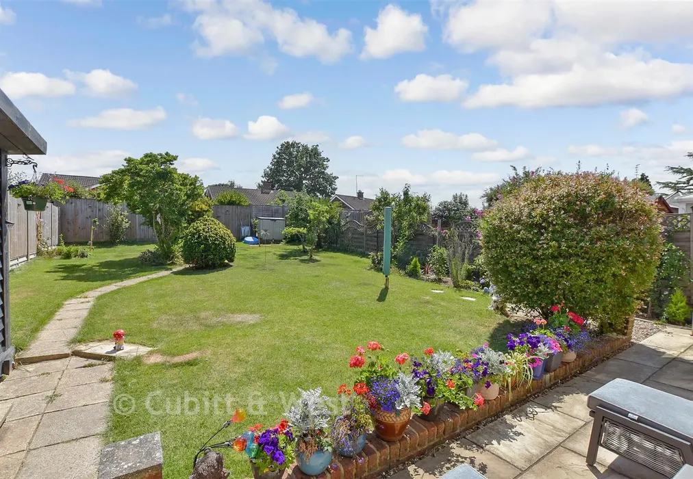 Rear Garden - Farhalls Crescent, Horsham, West Sussex - Wards of Kent