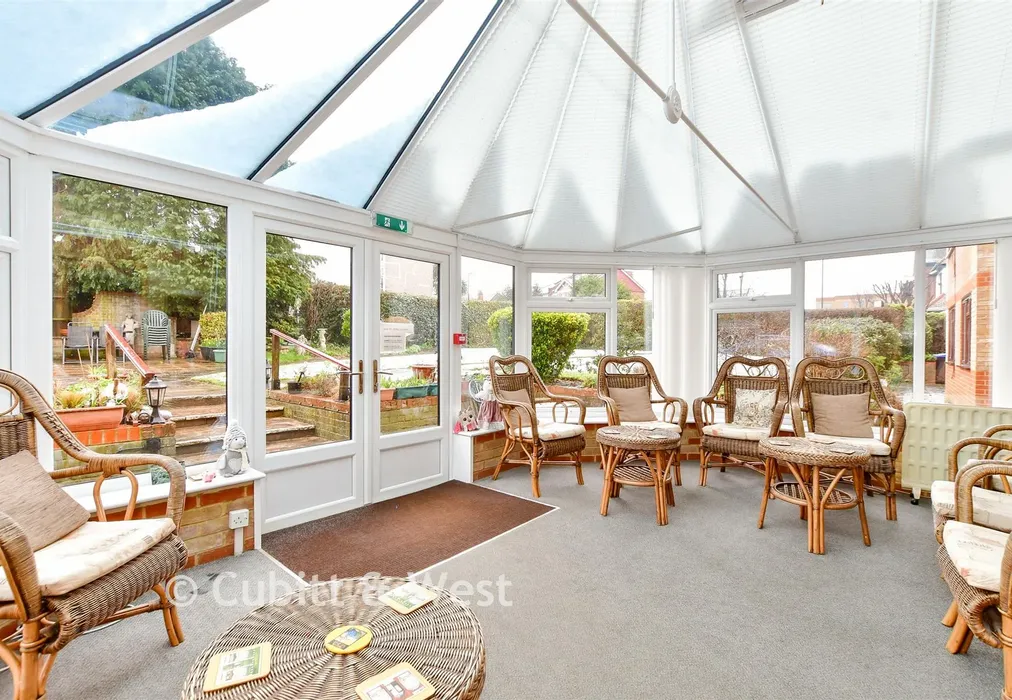 Internal Feature - Stafford Road, Wallington, Surrey - Wards of Kent