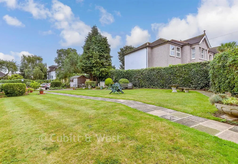 Communal Gardens - Stafford Road, Wallington, Surrey - Wards of Kent