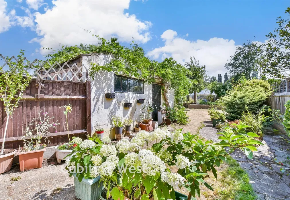 Rear Garden - Demesne Road, Wallington, Surrey - Wards of Kent