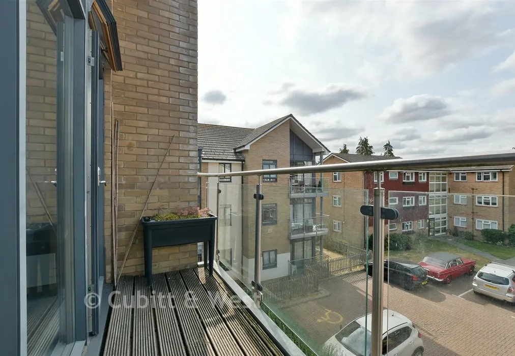 Balcony - Carlton Road, Redhill, Surrey - Wards of Kent