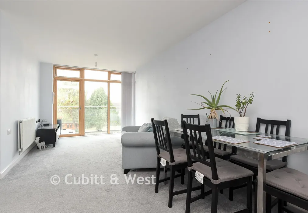 Kitchen/Living Room - Carlton Road, Redhill, Surrey - Wards of Kent