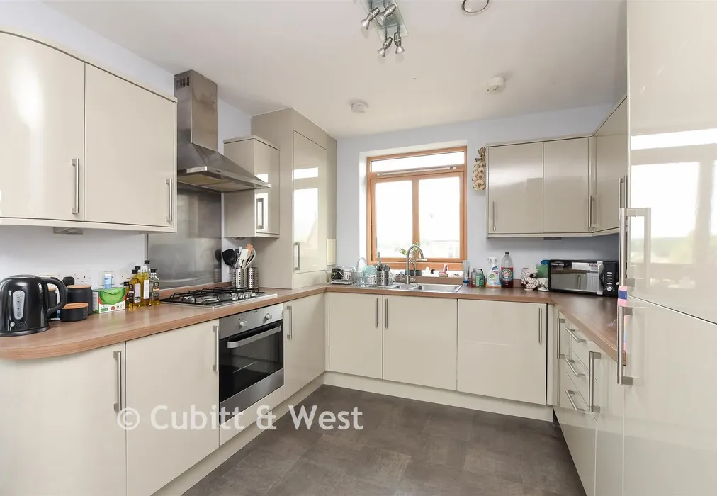 Kitchen/Living Room - Carlton Road, Redhill, Surrey - Wards of Kent