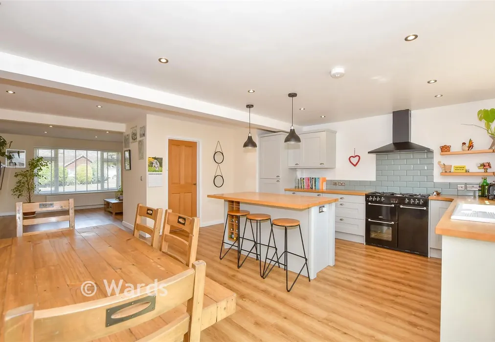 Kitchen/Diner - Valley Drive, Loose, Maidstone, Kent - Wards of Kent