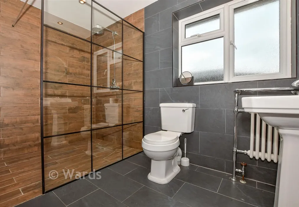 En-Suite Shower Room - Valley Drive, Loose, Maidstone, Kent - Wards of Kent