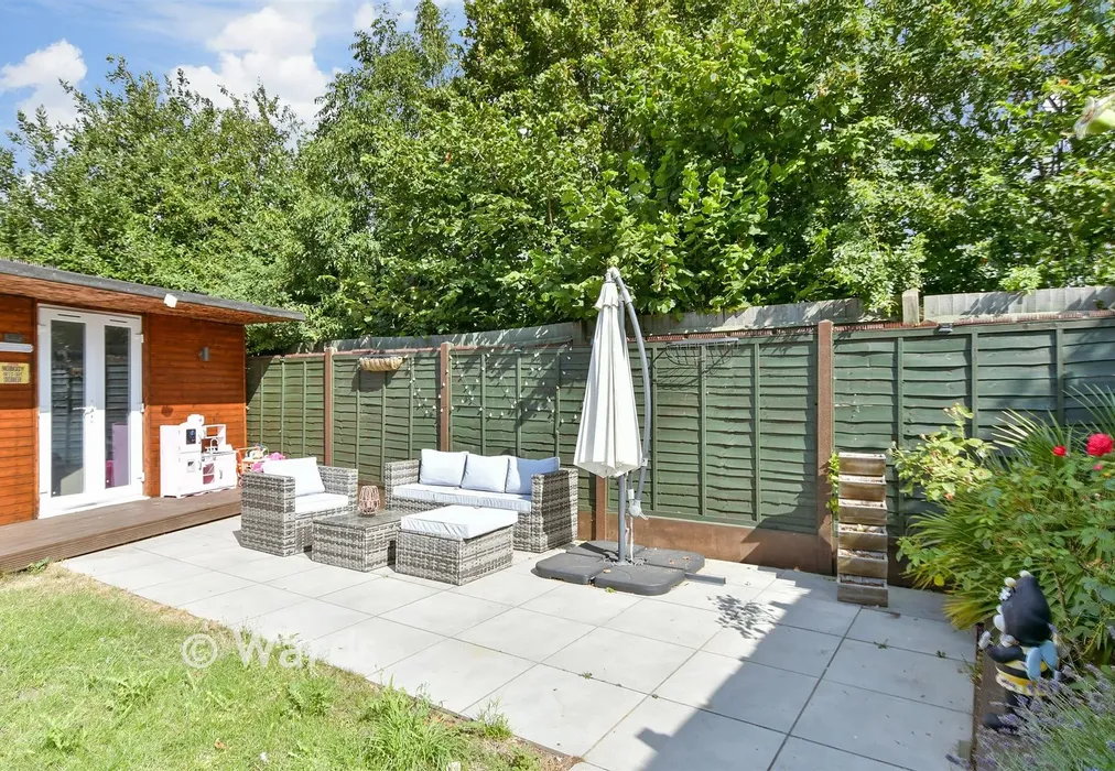 Patio / Decking - School Crescent, Godshill, Kent - Wards of Kent