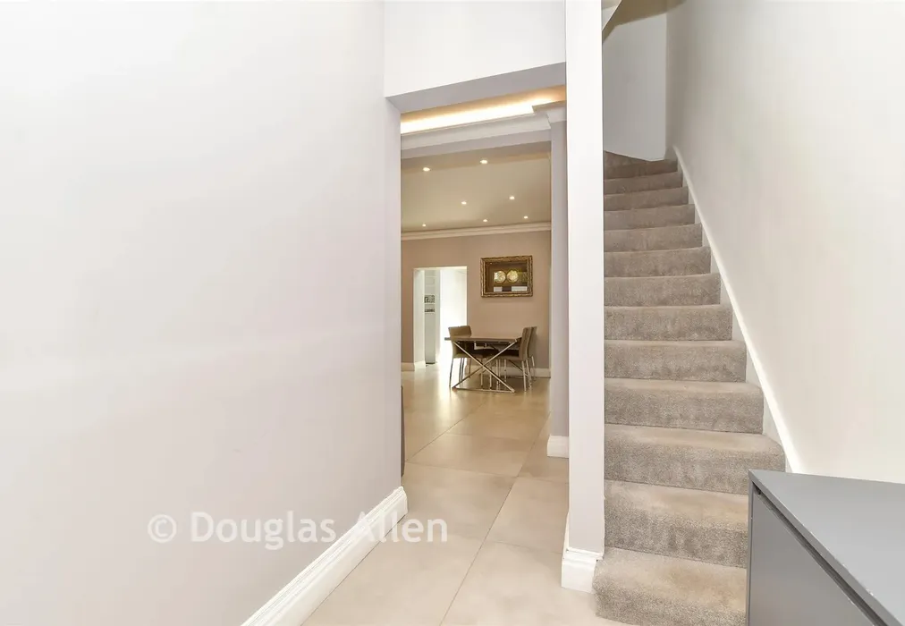 Hallway - Jewel Road, Walthamstow - Wards of Kent