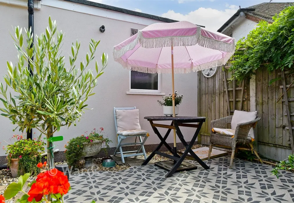 Rear Garden - Northwood Road, Broadstairs, Kent - Wards of Kent