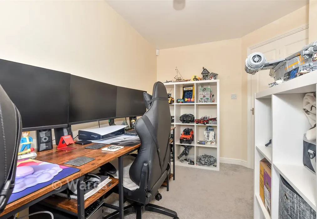 Bedroom 2 - Riverbank Way, Ashford, Kent - Wards of Kent