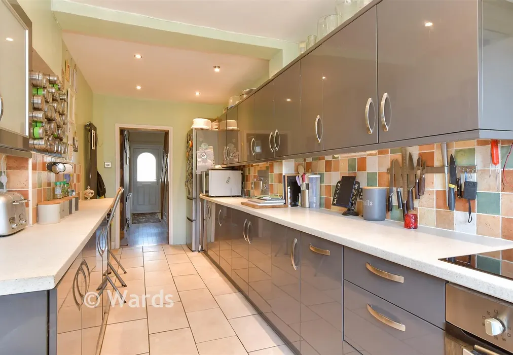 Kitchen - Smarts Road, Gravesend, Kent - Wards of Kent