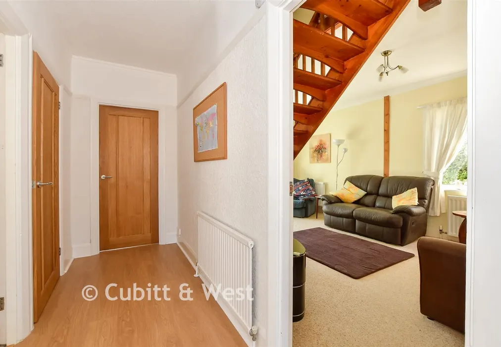 Internal Lifestyle Photograph - Felpham Gardens, Bognor Regis, West Sussex - Wards of Kent