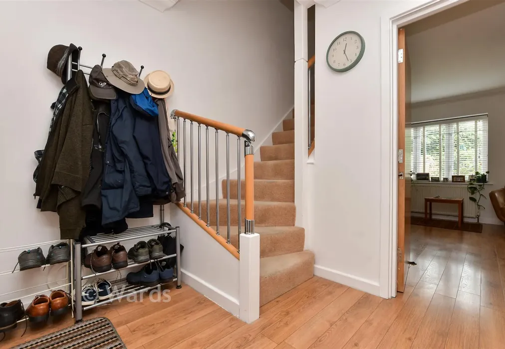 Hallway - Parish Close, Broadstairs, Kent - Wards of Kent