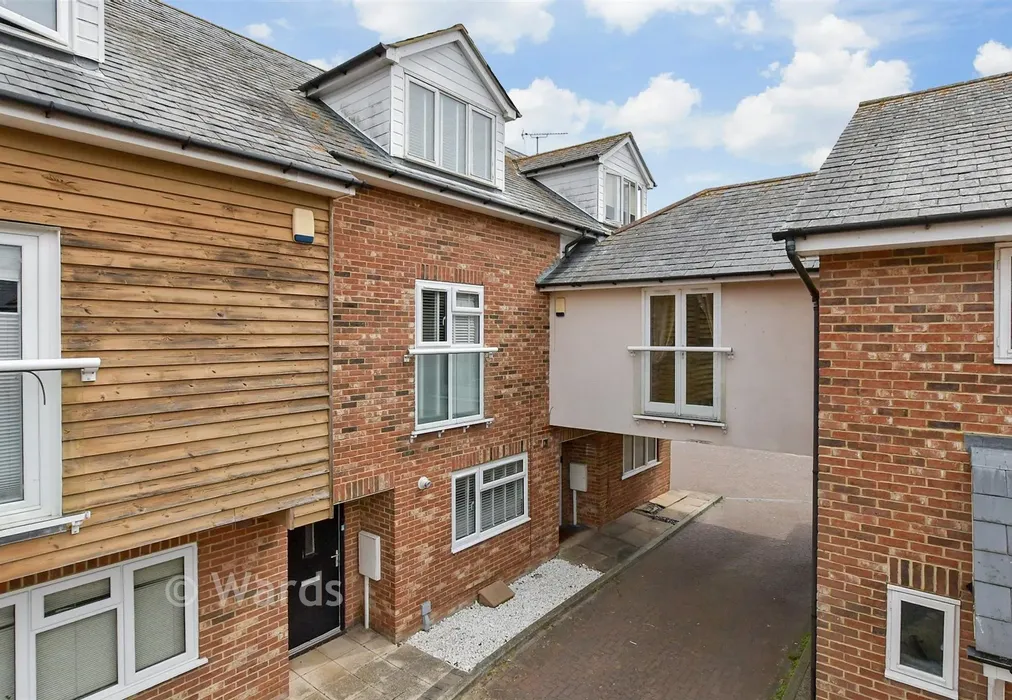 Front...(Web) - Parish Close, Broadstairs, Kent - Wards of Kent