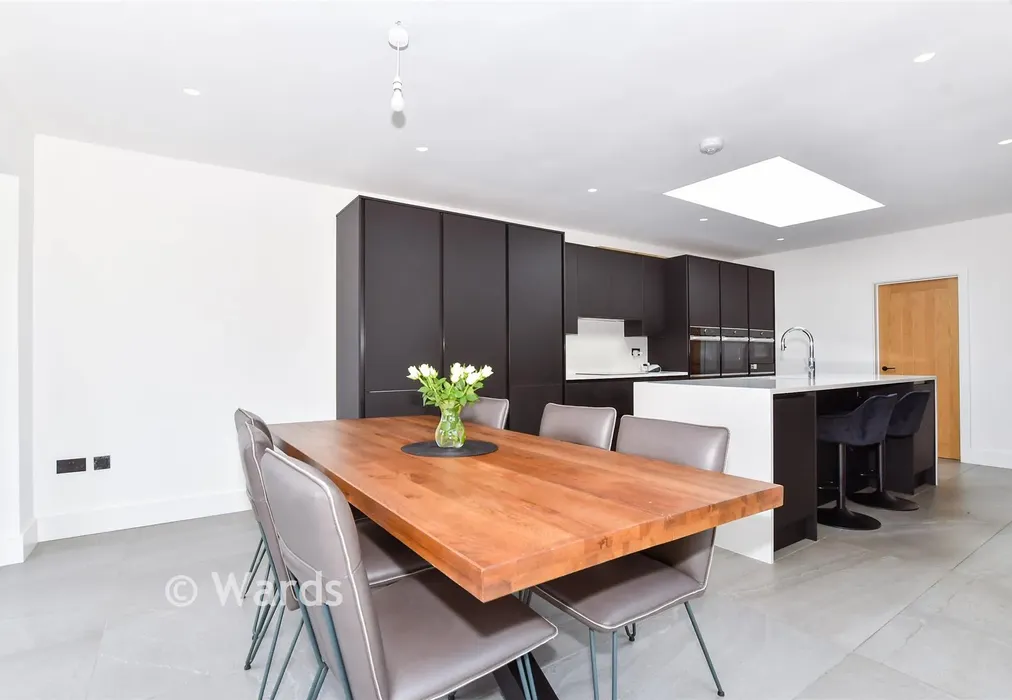 Kitchen/Dining/Family Room - Heath Road, Boughton Monchelsea, Maidstone, Kent - Wards of Kent