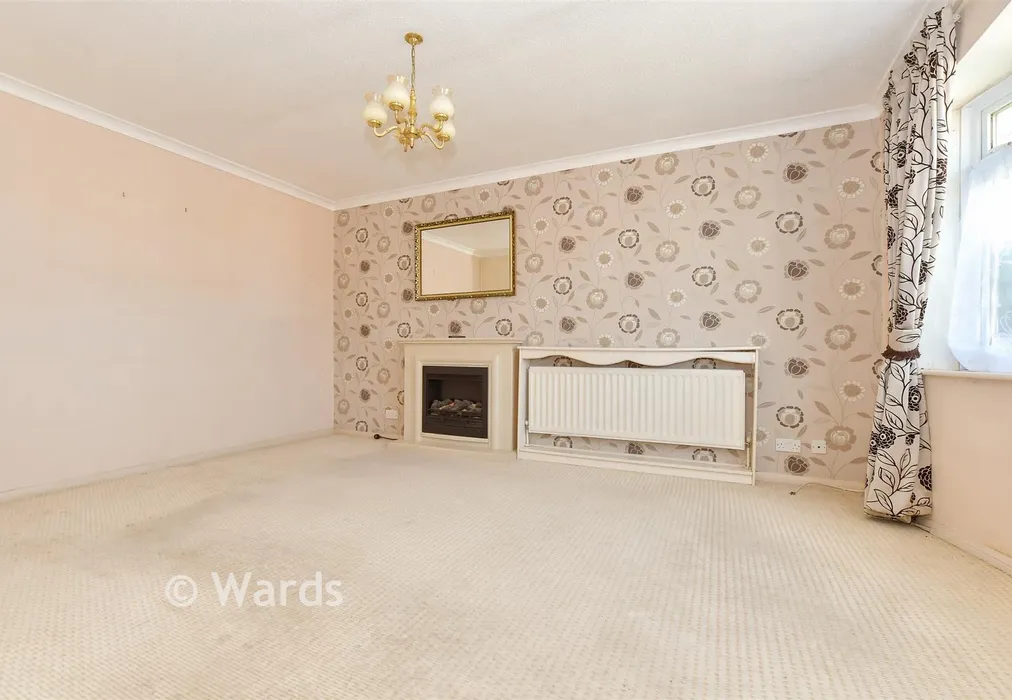 Lounge - Peak Drive, Eastry, Sandwich, Kent - Wards of Kent