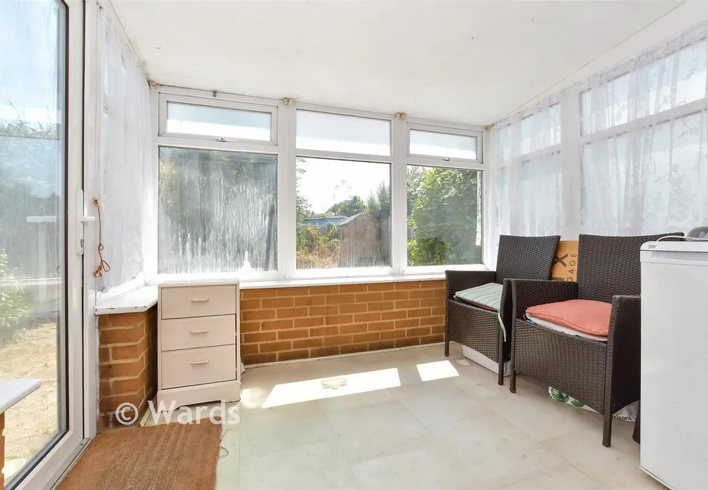 Garden Room - Peak Drive, Eastry, Sandwich, Kent - Wards of Kent