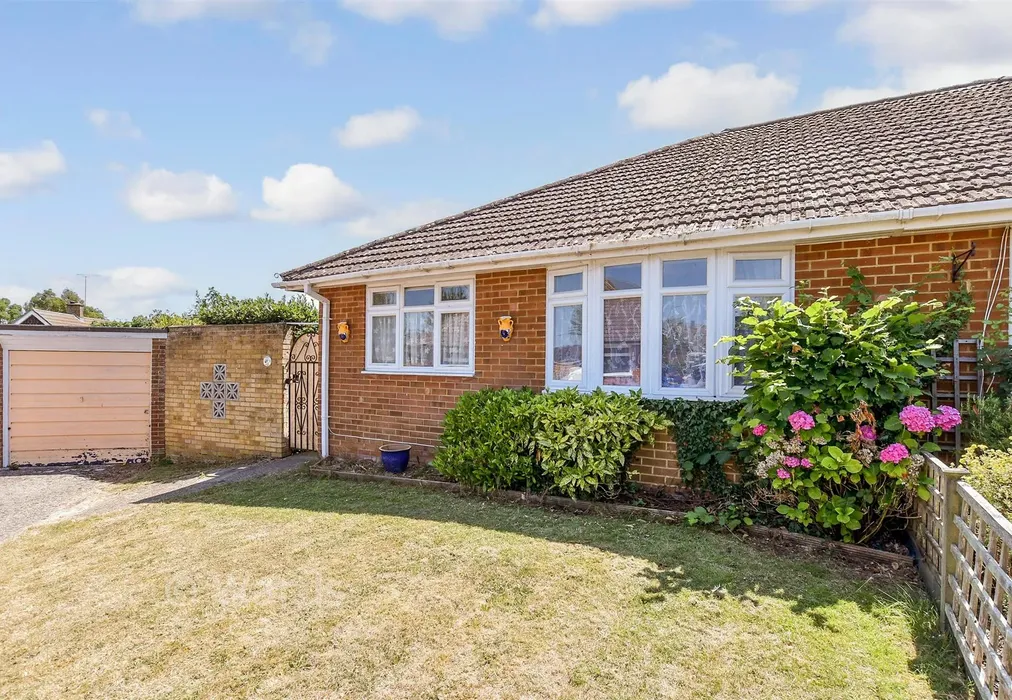 External (Web) - Peak Drive, Eastry, Sandwich, Kent - Wards of Kent