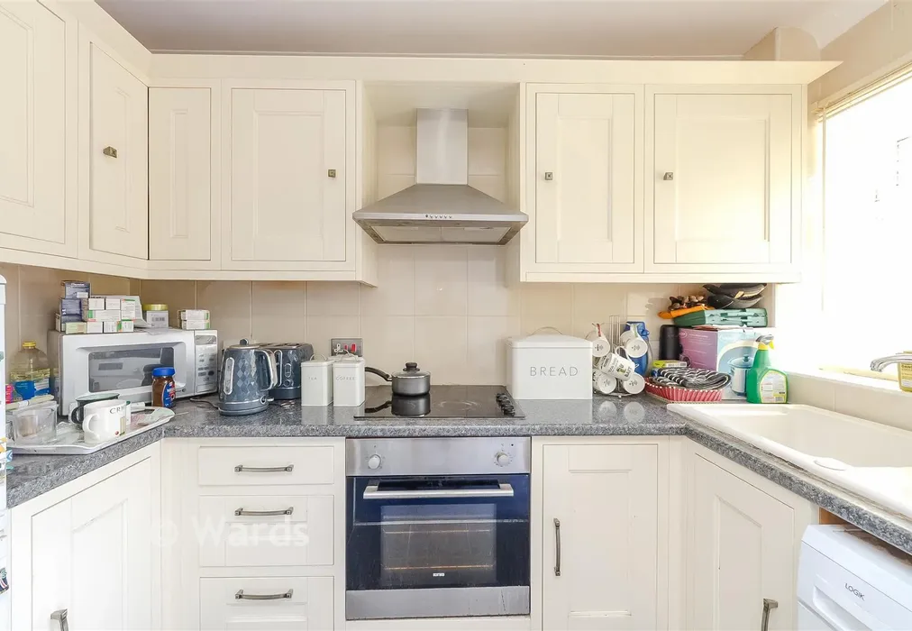Kitchen - Treetops Close, London - Wards of Kent