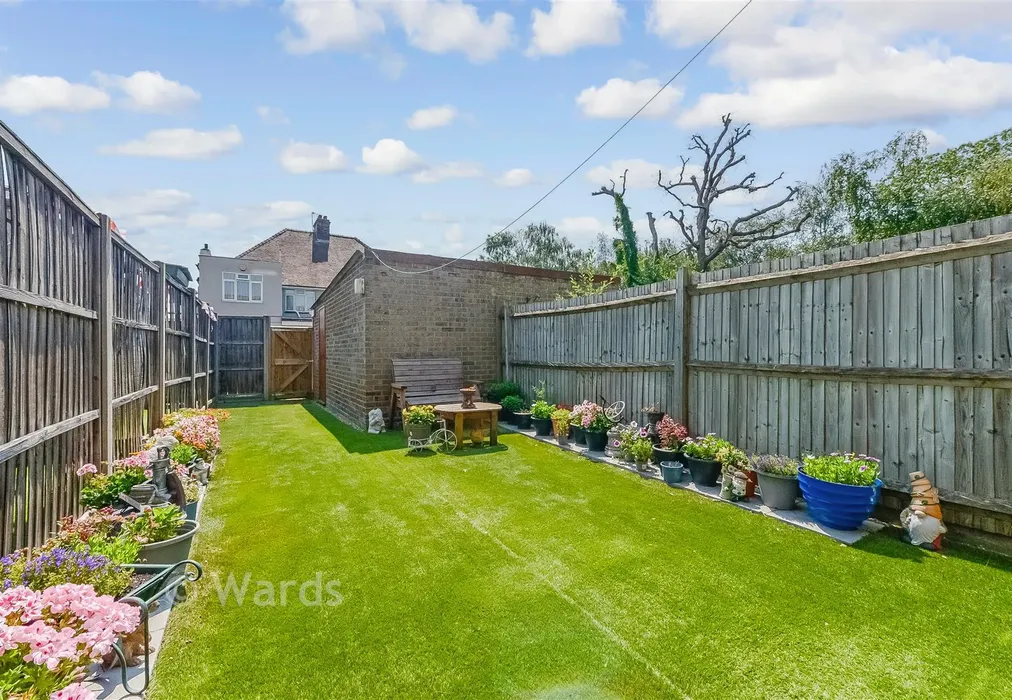 Rear Garden - Treetops Close, London - Wards of Kent