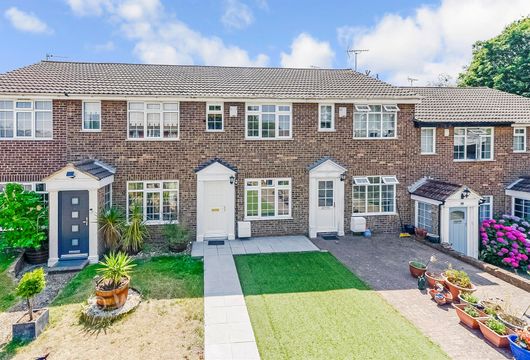 Treetops Close, London - Wards of Kent