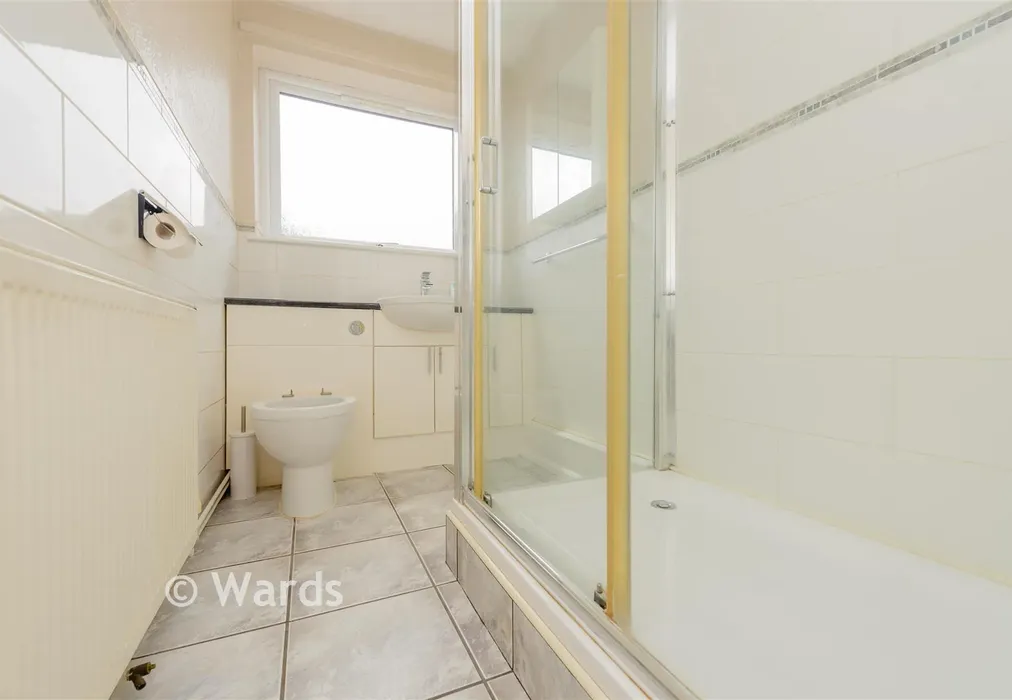 Shower Room - Killick Road, Hoo, Rochester, Kent - Wards of Kent