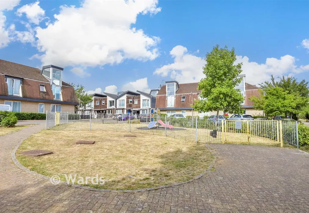 Surrounding Area - Duke Of York Way, Coxheath, Maidstone, Kent - Wards of Kent
