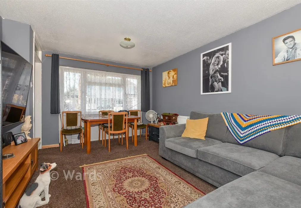 Lounge - Grasmere Road, Kennington, Ashford, Kent - Wards of Kent