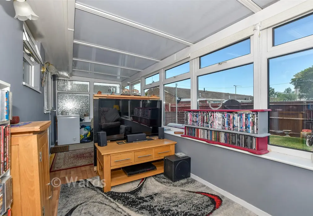 Conservatory - Grasmere Road, Kennington, Ashford, Kent - Wards of Kent