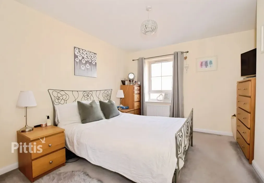  - St. Wilfred Drive East Cowes PO32 - Wards of Kent