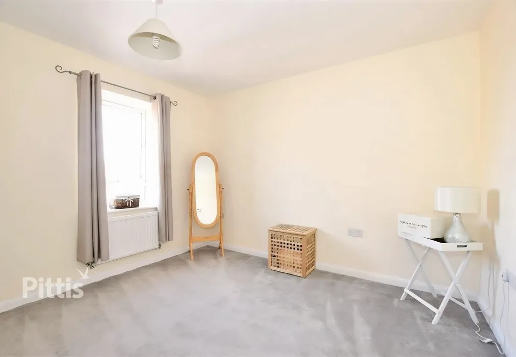  - St. Wilfred Drive East Cowes PO32 - Wards of Kent