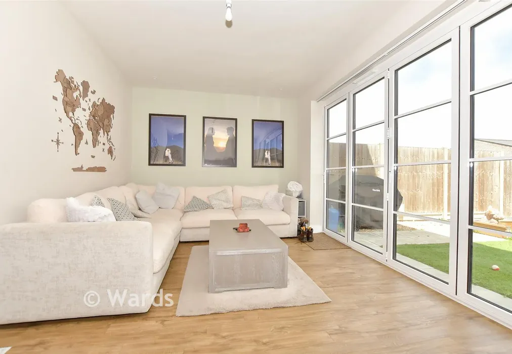 Lounge - Fairbrass Way, Canterbury, Kent - Wards of Kent